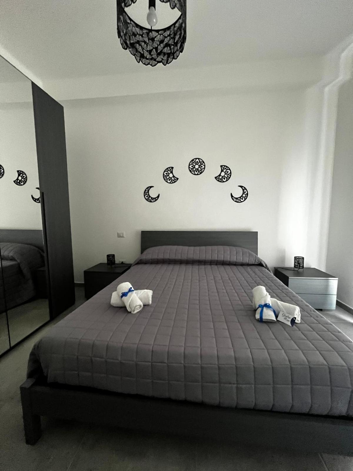 Goodbye Moon Apartment 布林迪西 外观 照片