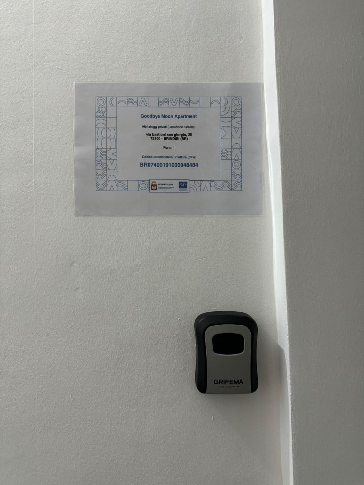 Goodbye Moon Apartment 布林迪西 外观 照片